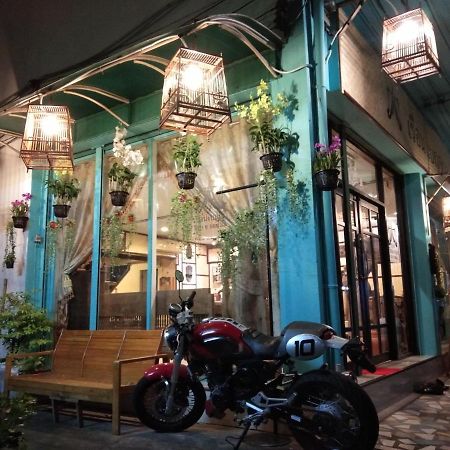 Ruan Ben Ja Don Mueang,Bangkok Hostel Esterno foto