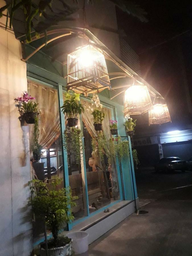 Ruan Ben Ja Don Mueang,Bangkok Hostel Esterno foto