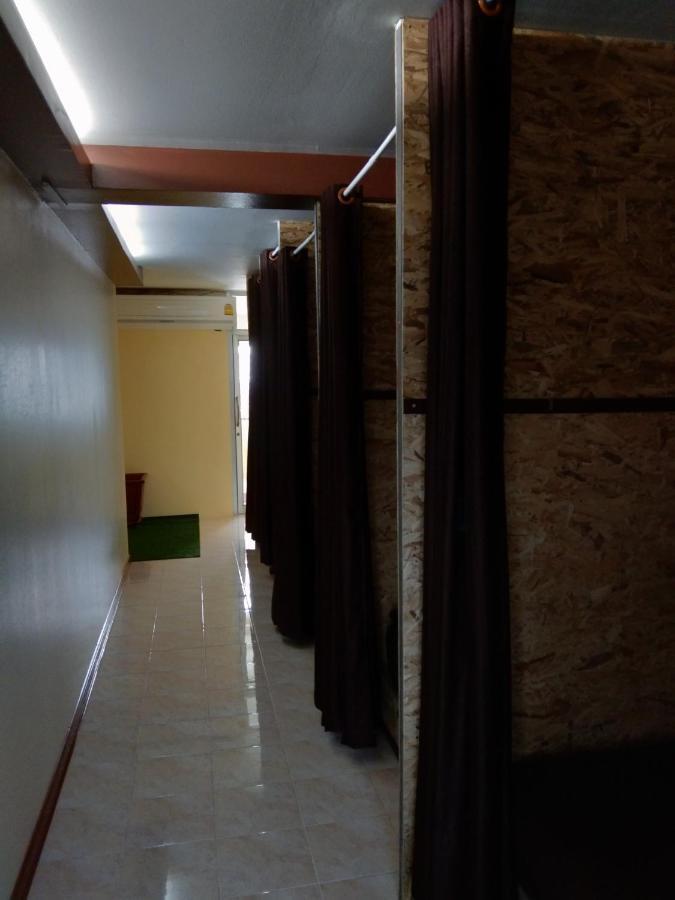 Ruan Ben Ja Don Mueang,Bangkok Hostel Esterno foto